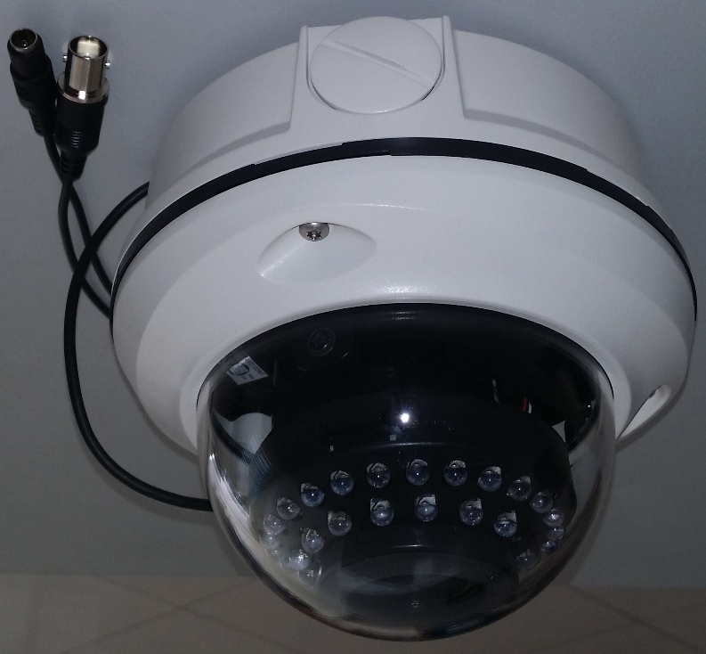 Professional CCTV IR Vandal Waterproof Camera 700TVL Dual Volt